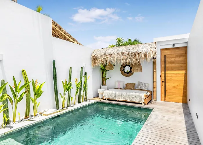 Villa The Wave Bali - Rooftop Pool, 2br Villa,