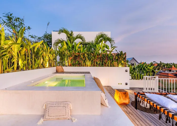 Villa The Wave Bali - Rooftop Pool, 2br Villa, Canggu (Bali)